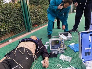 ֣����ʮ������ҽԺ��ʹ���ġ� Ժǰ��Ժ�� ���޷��νӻƽ��Ԯ