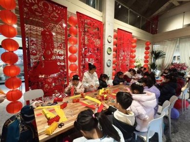 ����ӭ����Ԫ�� ���Ƶ������괺