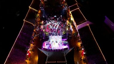 ���ϱ�ɽ������ ��ʨѲ��æ��������ϼ��ͬ������֮ҹ